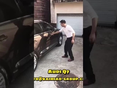 Audi Q7 Anti Pinch Power Running Boards with Automatic Deployment